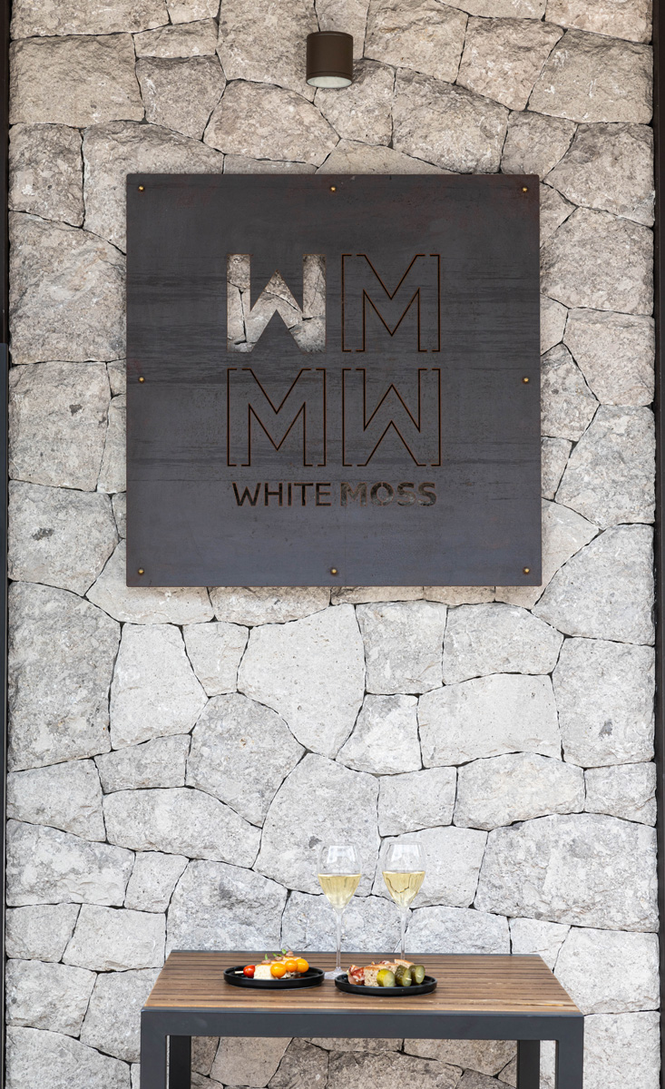 white moss garni adults only primiero