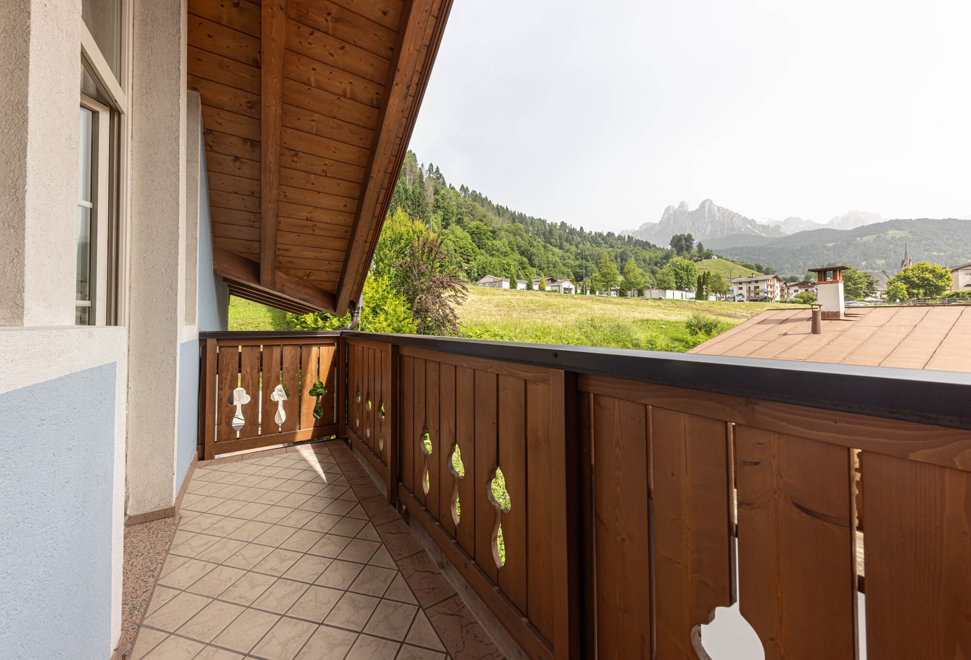 camera con balcone white moss garni primiero